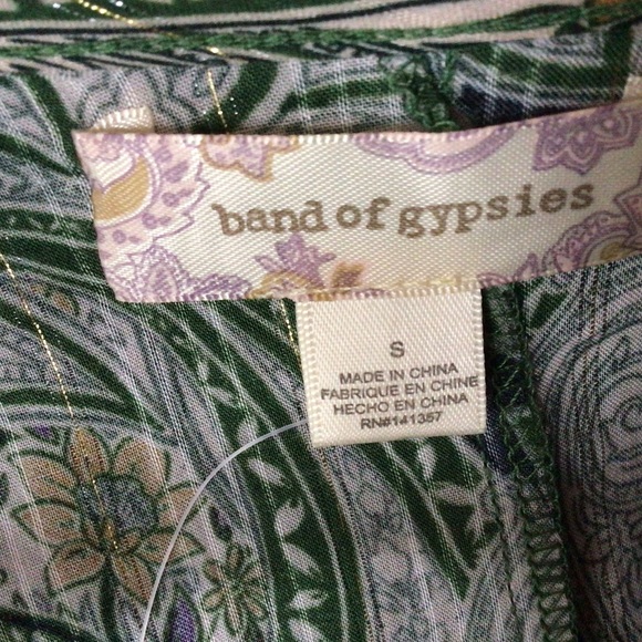 Band Of Gypsies Greenleaf Avenue Paisley Top, Small - Picture 7 of 9